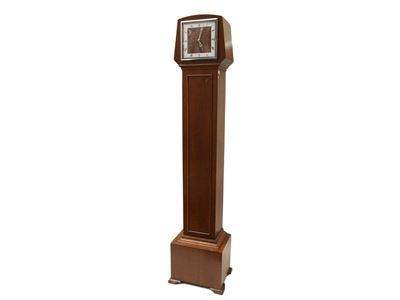 Piccolo Orologio a Torre in Rovere