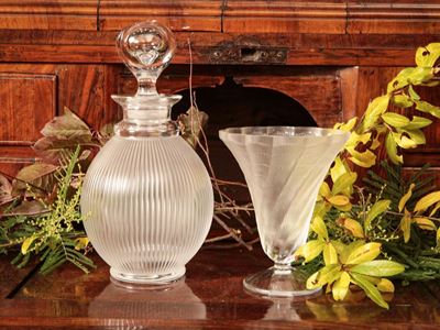 Bottiglia e Piccolo Vaso in Cristallo Lalique