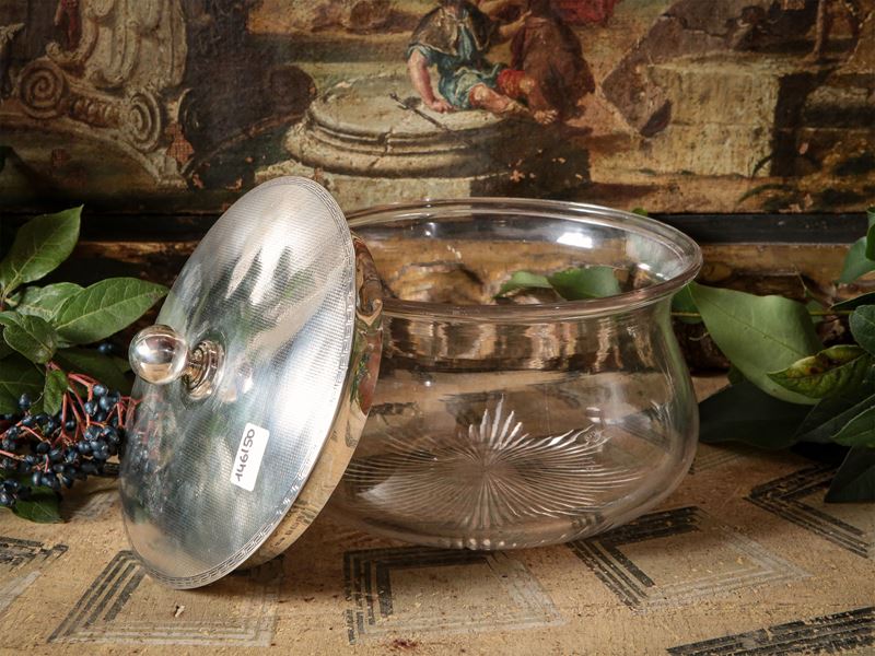 Scatola per Bon Bon in Cristallo con Coperchio in Argento