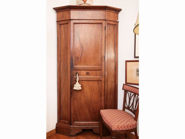 Walnut corner unit