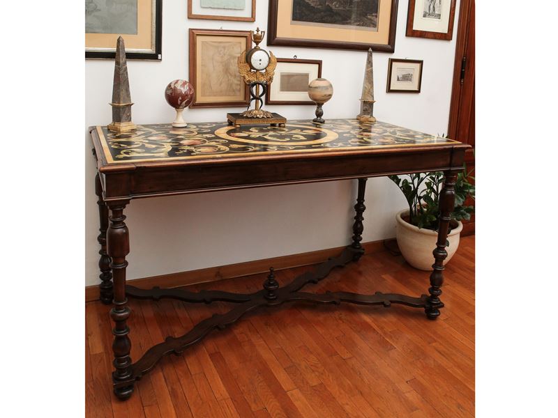 Tavolo in Noce con Piano in Scagliola, Bianco Bianchi Firenze
