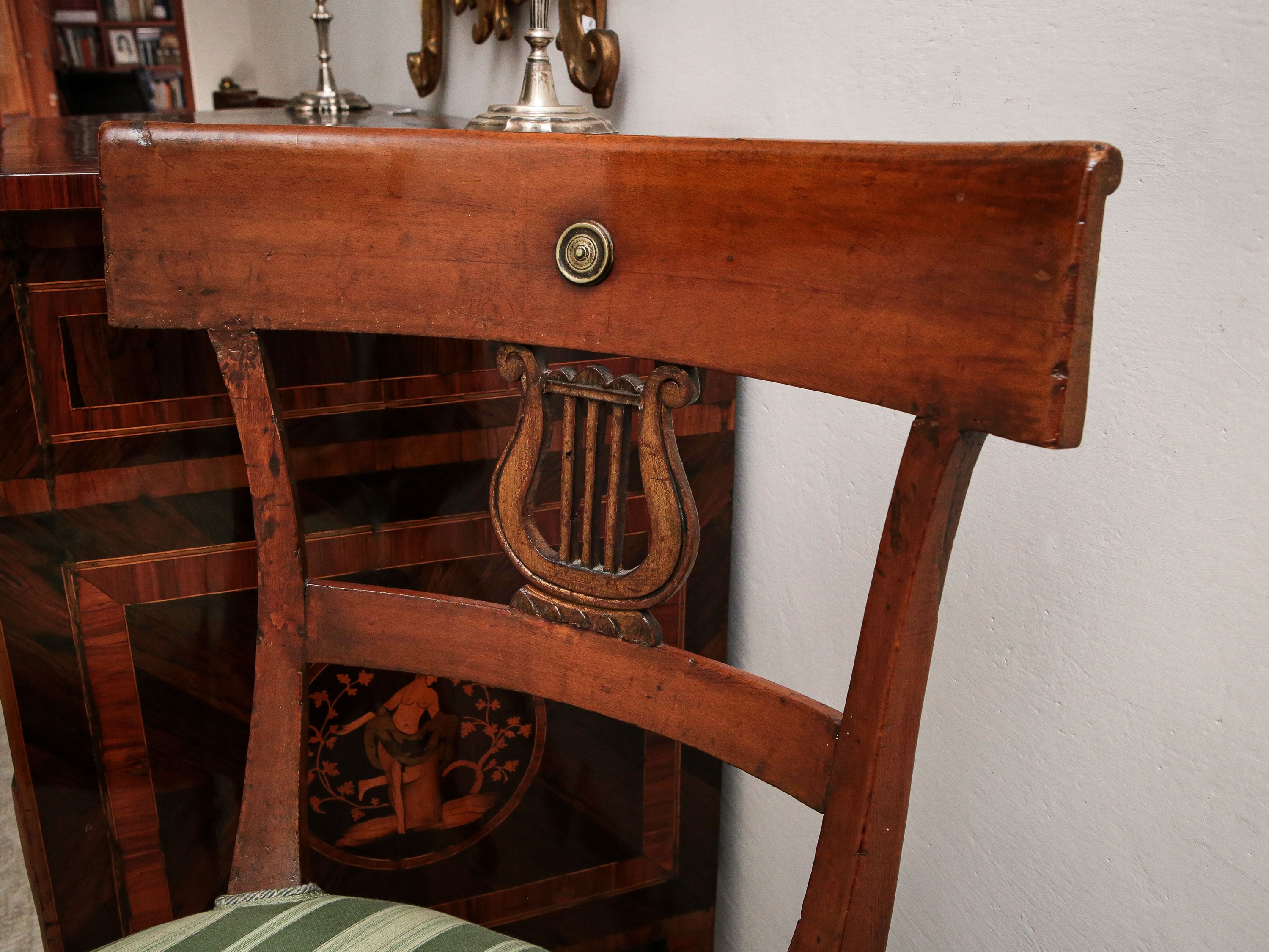 Serie di quattro sedie in ciliegio