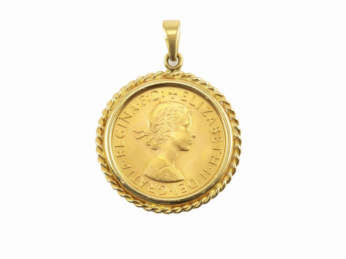Pendente in Oro Giallo con una Moneta da una Sterlina