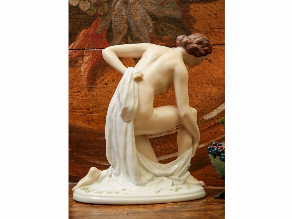 Figura Femminile in Porcellana, Lisek Fenek per Rosenthal