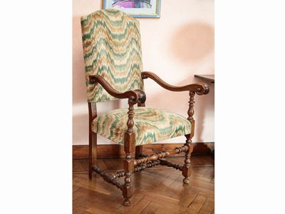 Poltrona in Noce