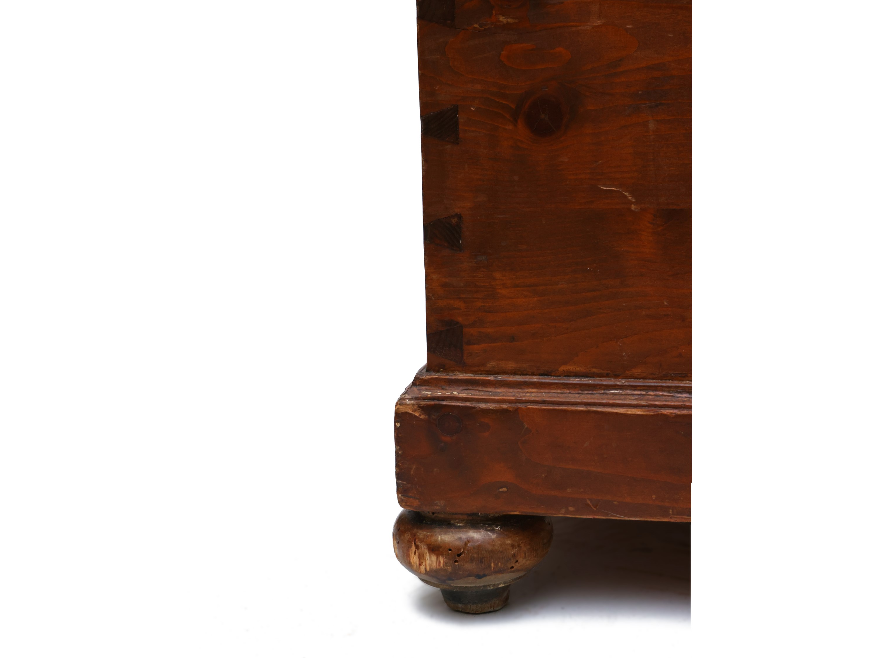 Piccola Cassapanca Rustica in Legno Tenero