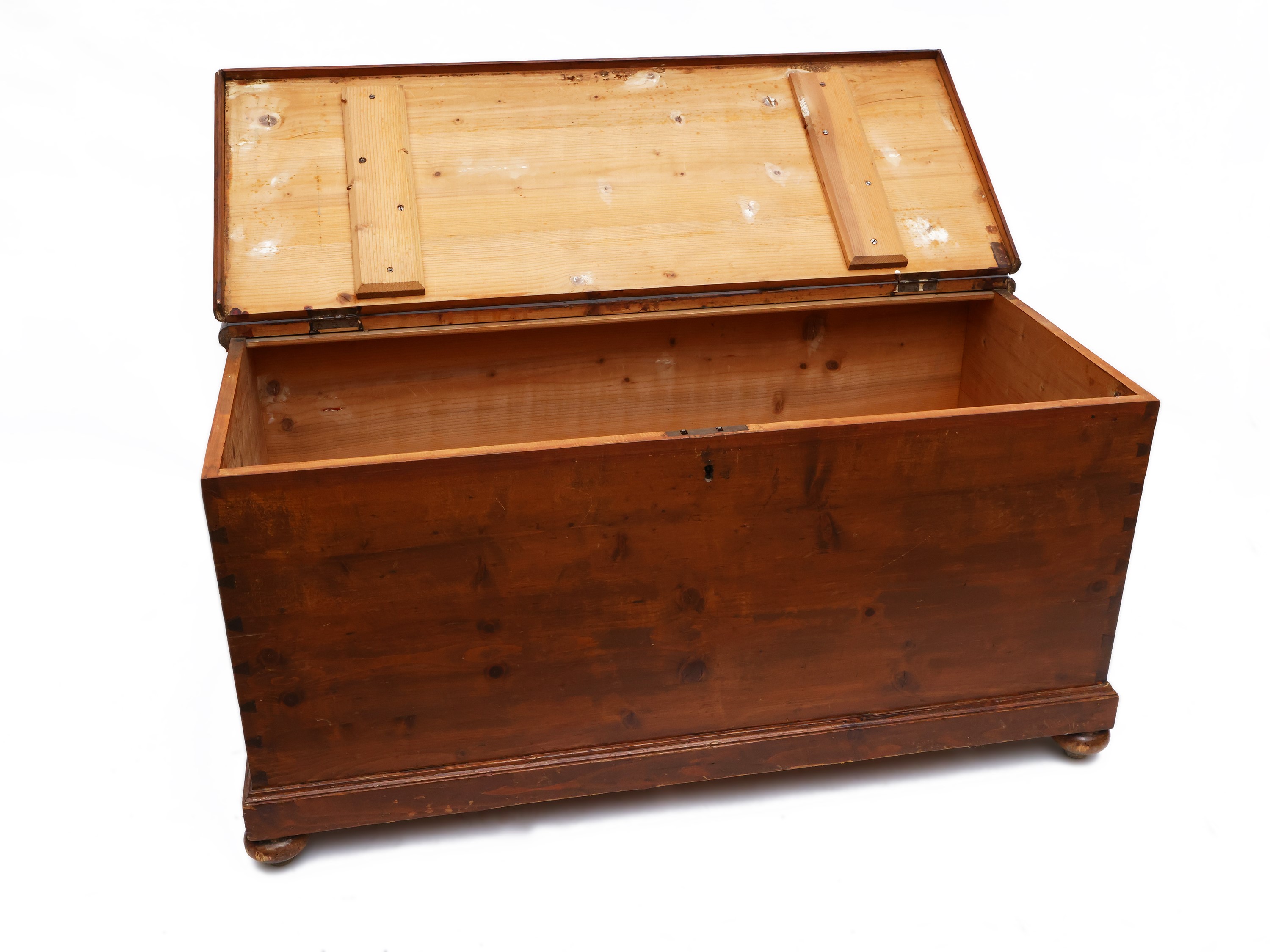 Piccola Cassapanca Rustica in Legno Tenero