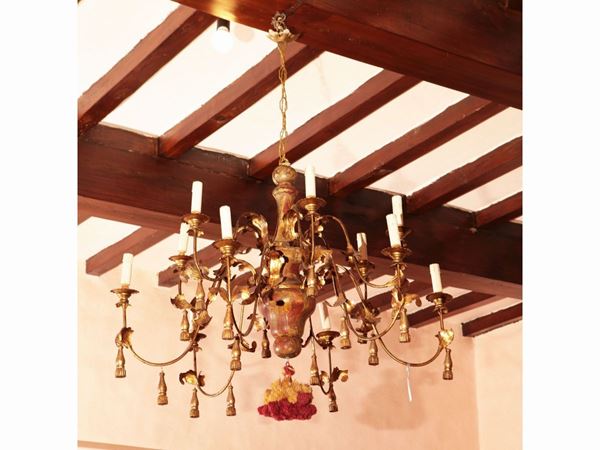 Chandelier in wood and metal