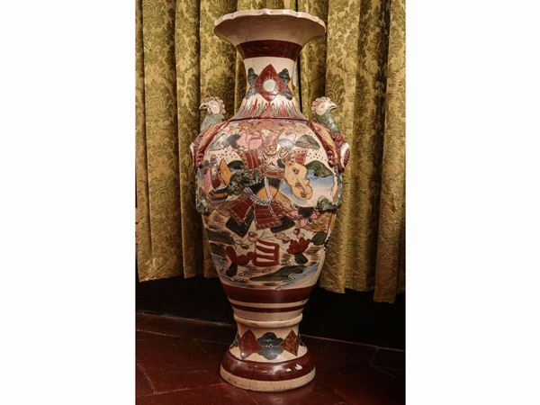 Large Satsuma porcelain vase