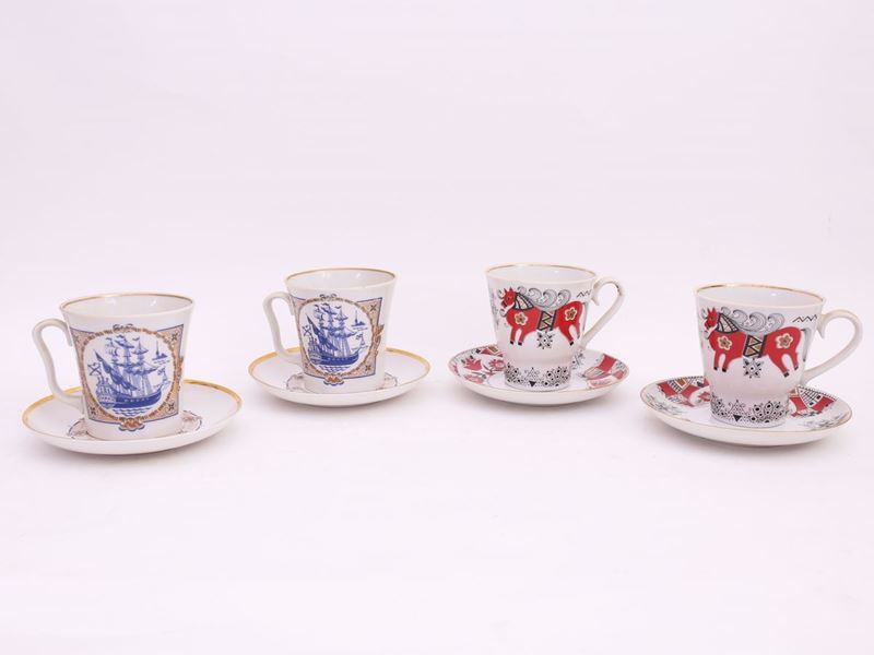Due Serie di Tazze da Cioccolata in Porcellana, Lomonosov Imperial Porcelain Factory