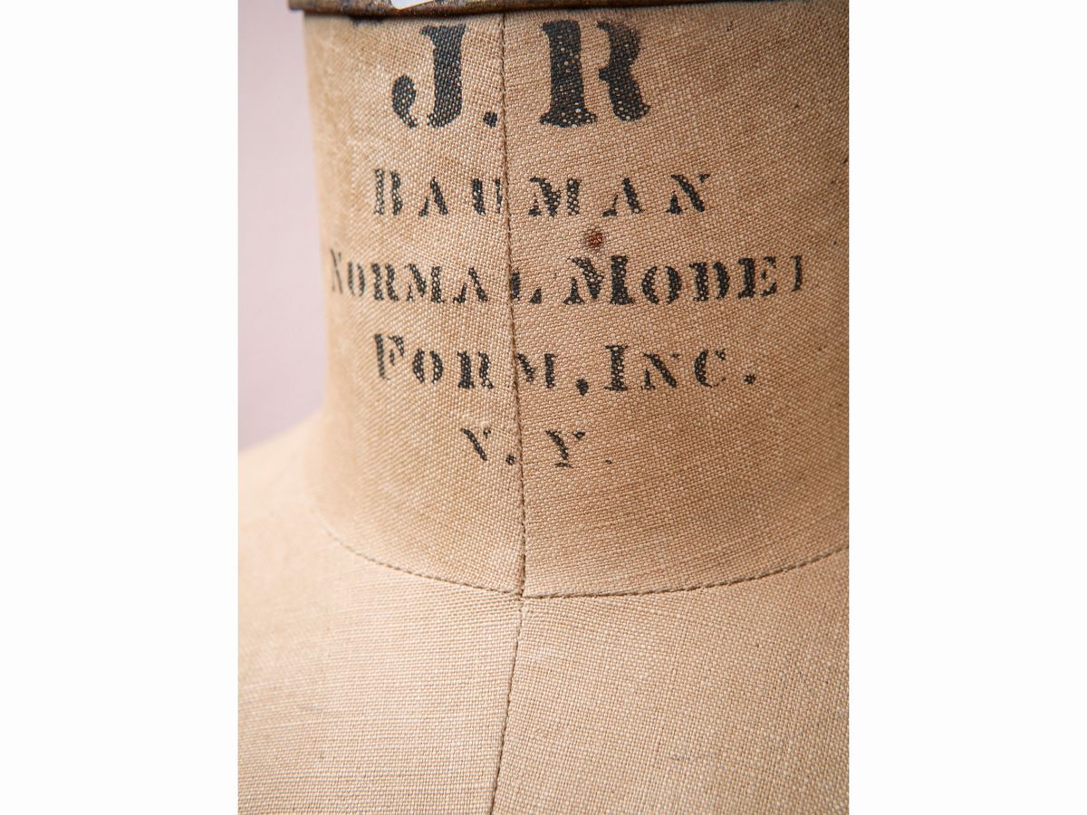 Manichino Sartoriale "j R Bauman" da Donna in Lino, Ferro e Ghisa