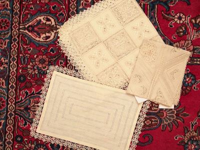 Tre Centrini in Lino e Cotone Beige
