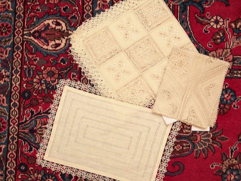 Tre Centrini in Lino e Cotone Beige