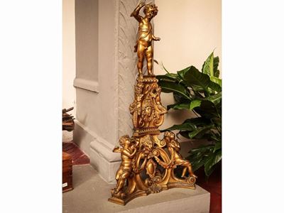 Coppia di Frontoni per Alari in Bronzo Dorato