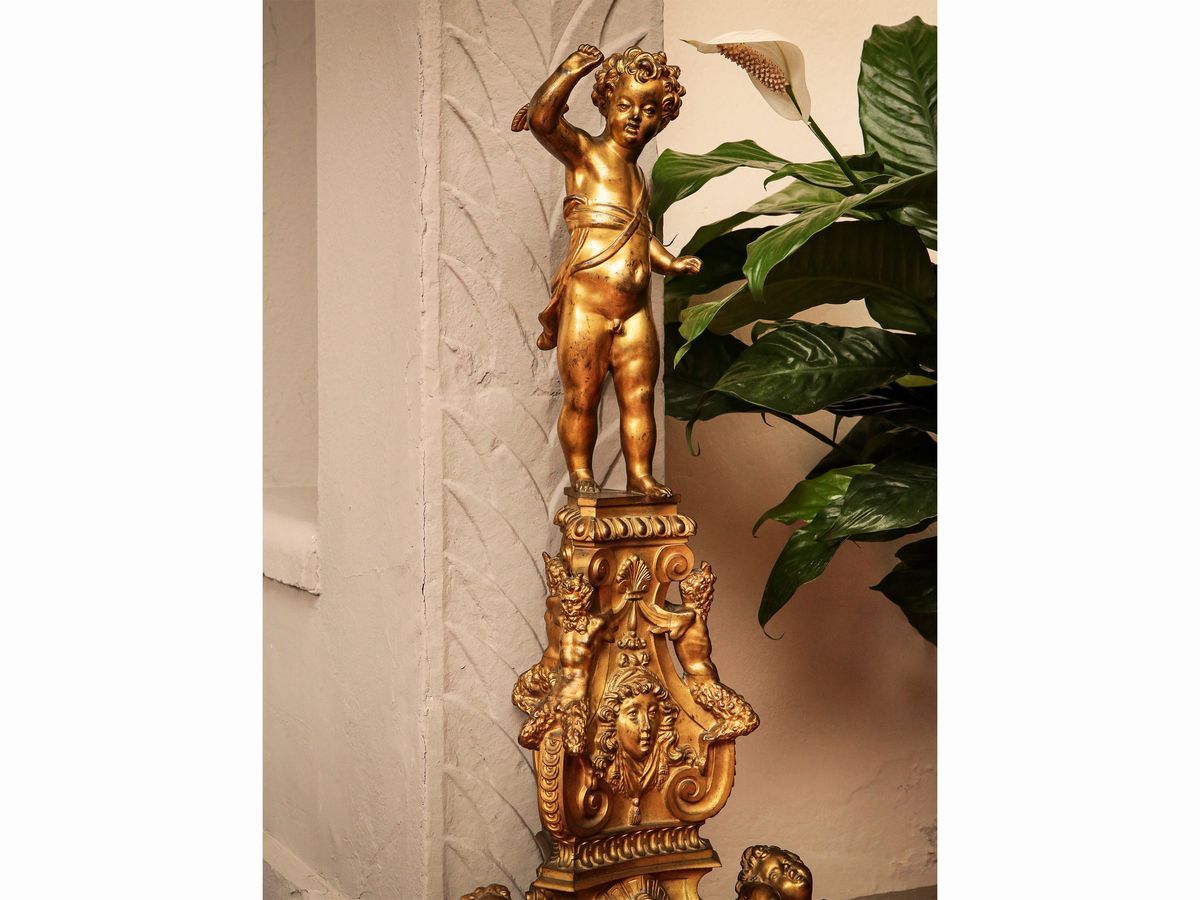 Coppia di Frontoni per Alari in Bronzo Dorato