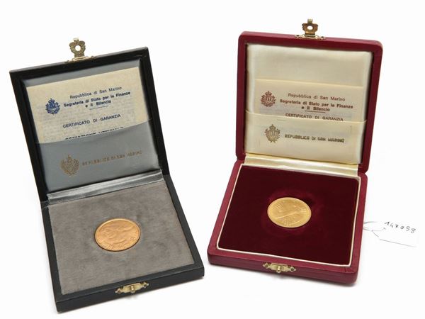 Two gold 5 scudi coins