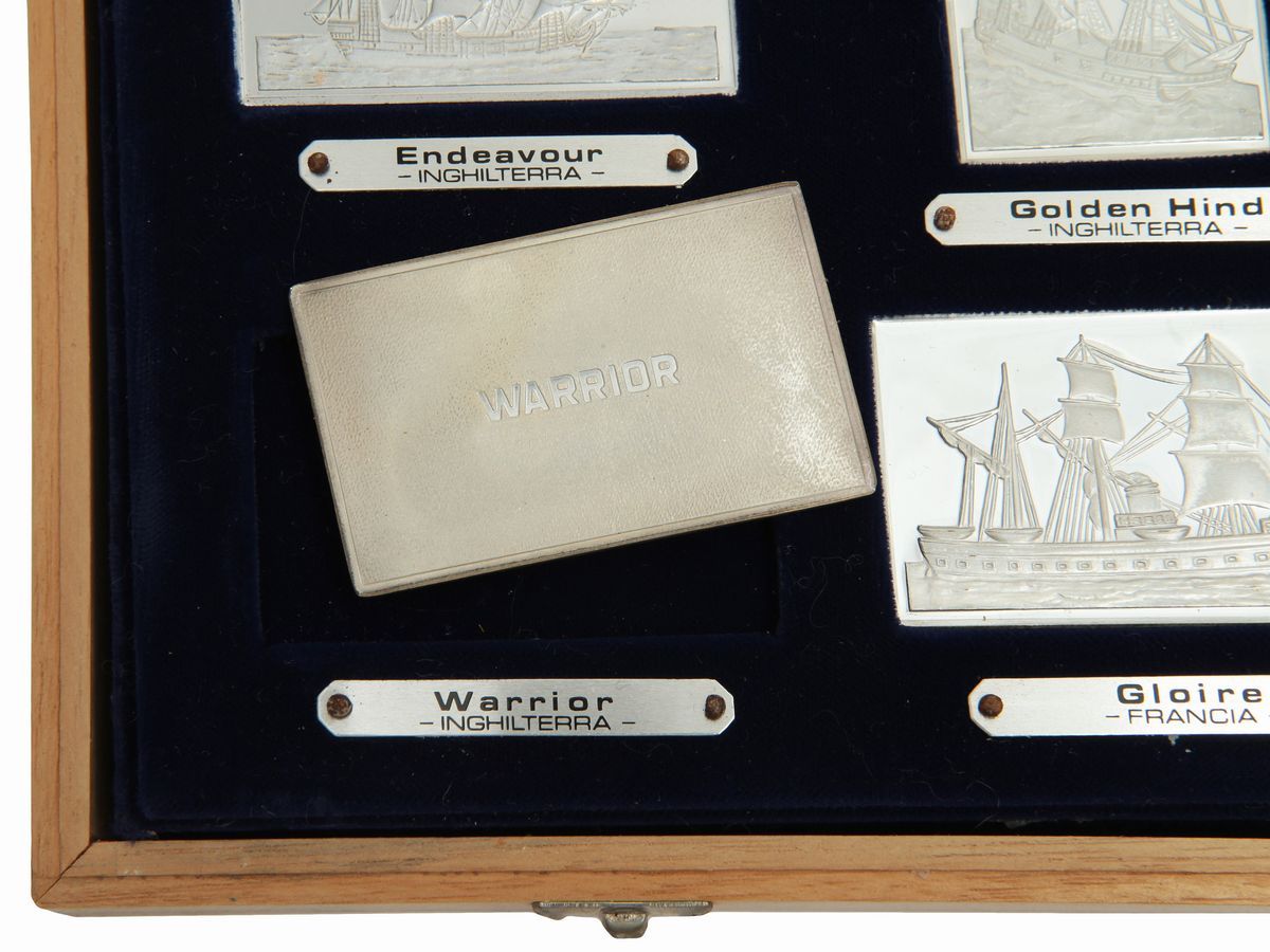 Collezione di Dodici Lingotti Commemorativi in Argento