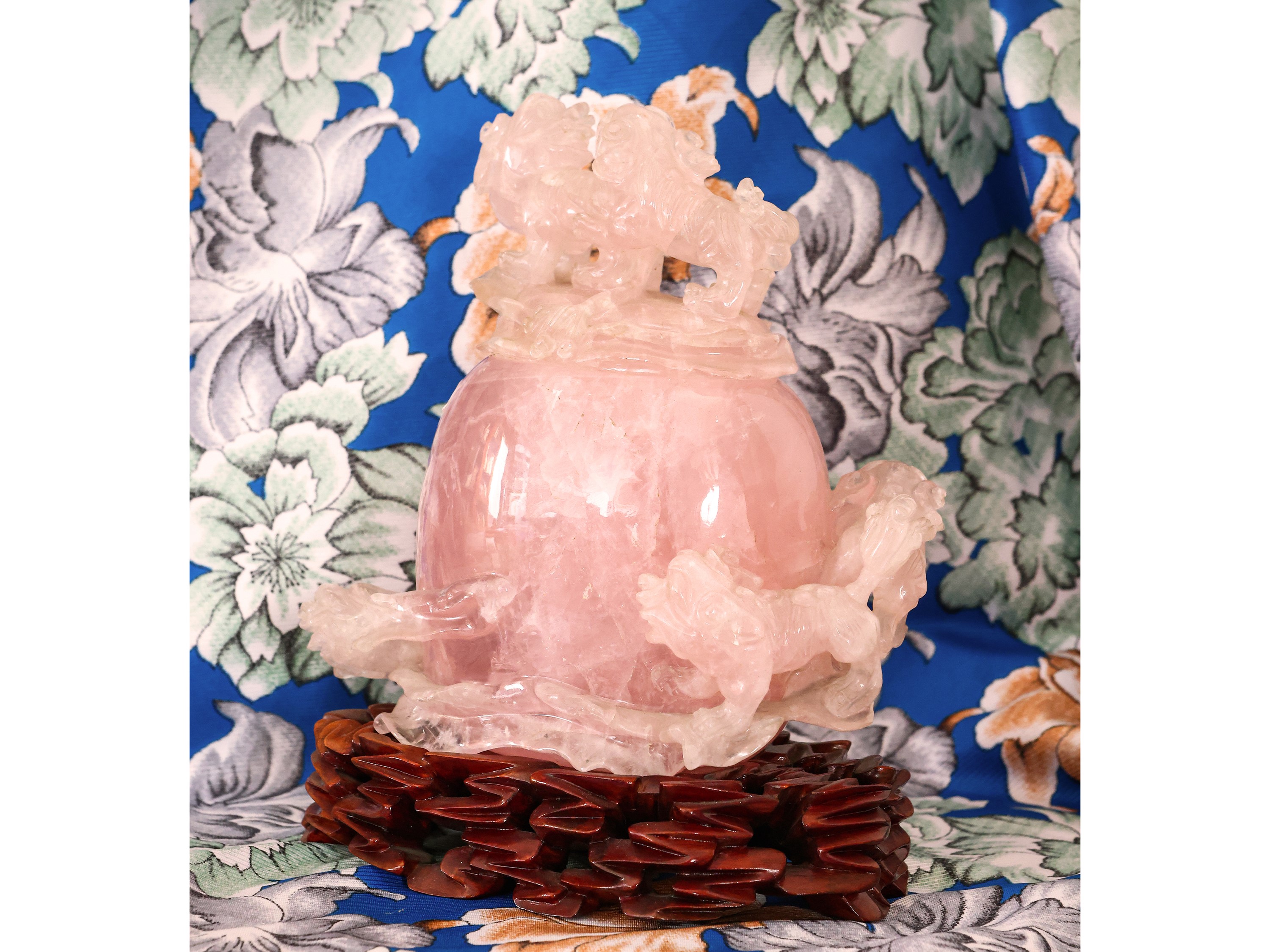 Scultura Orientale in Quarzo Rosa