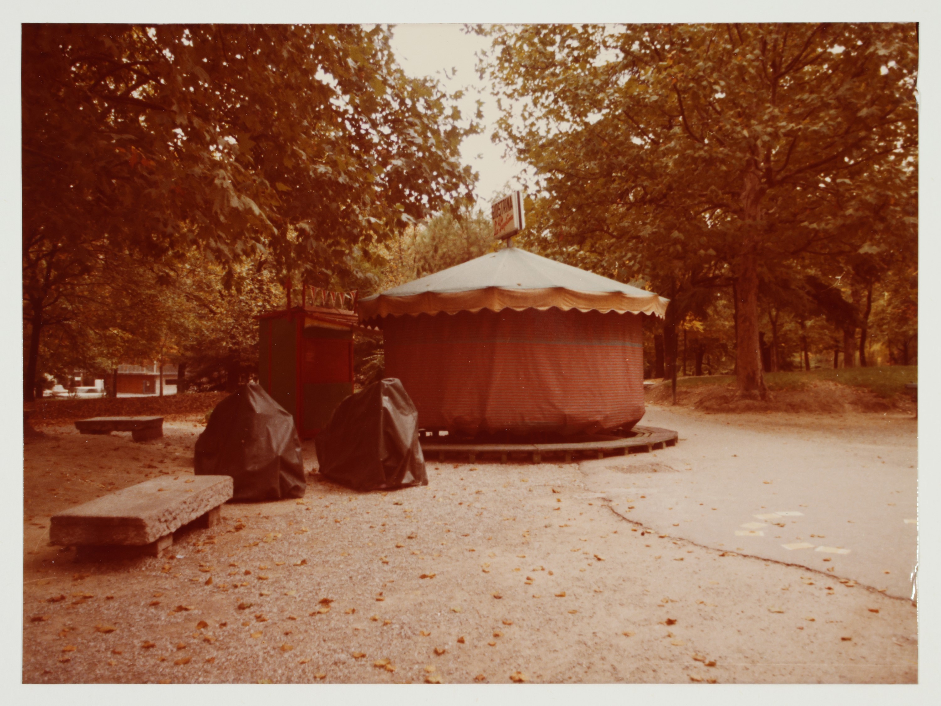 Luigi Ghirri - Portfolio "cantergiani" 1977