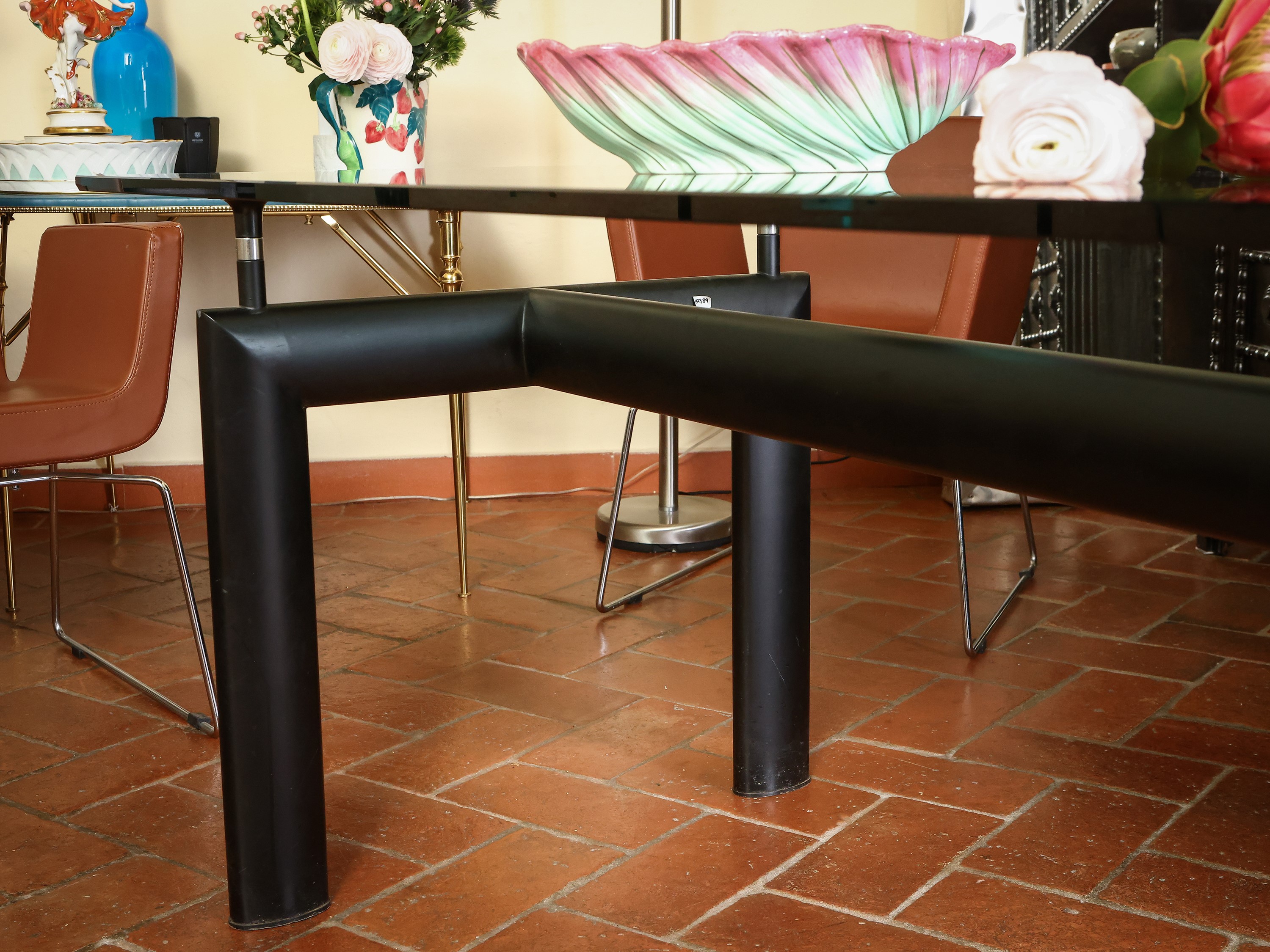 Le Corbusier, Pierre Jeanneret, Charlotte Perriand - Tavolo Lc6 Produzione Cassina, Anni Ottanta