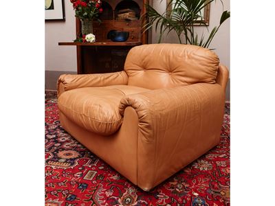 Coppia di Poltrone Imbottite in Pelle Beige