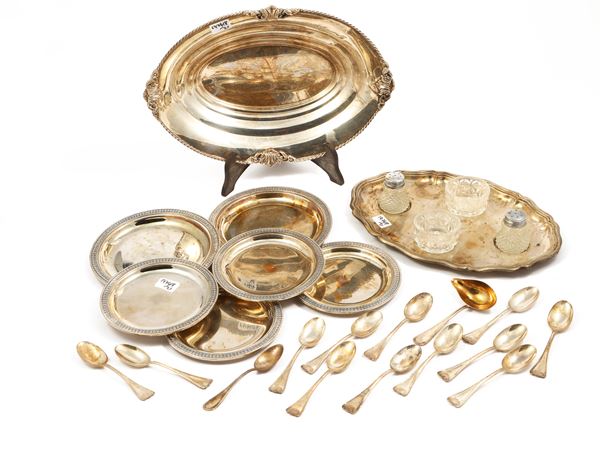 Silver table accessories
