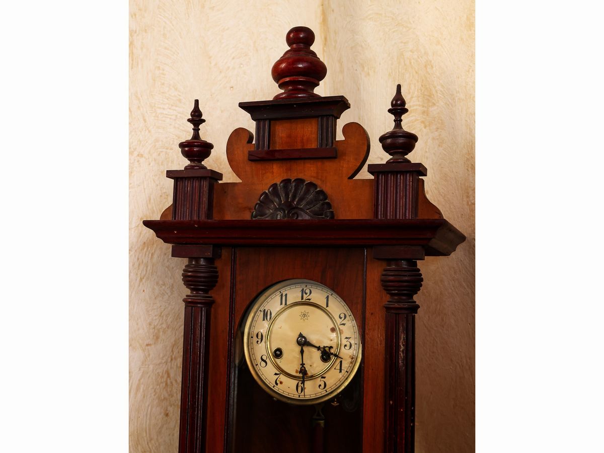 Orologio a Pendola in Noce e Mogano
