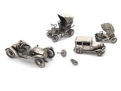 Quattro Modellini di Auto D'epoca in Argento