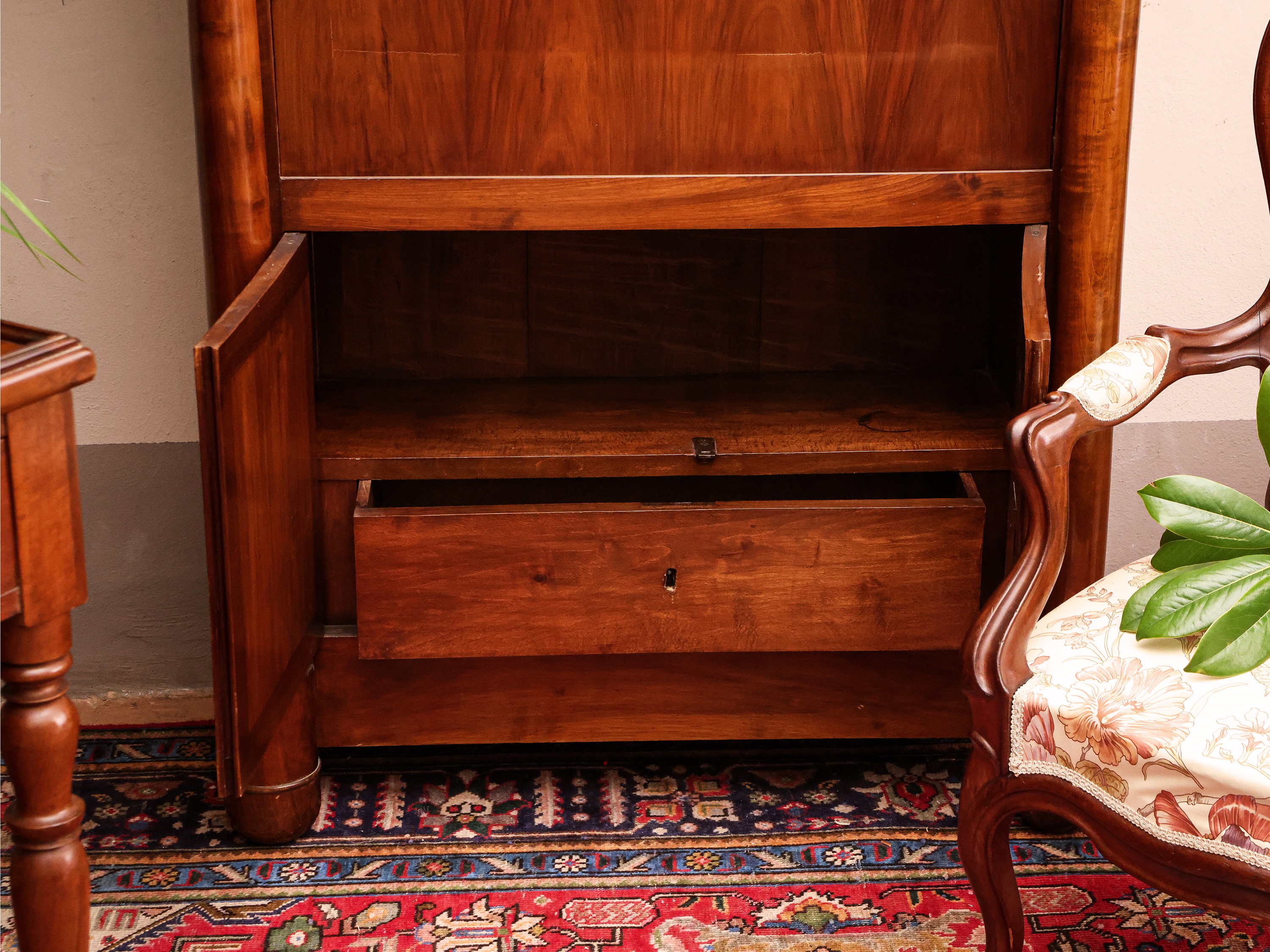 Secretaire Impiallacciato in Noce