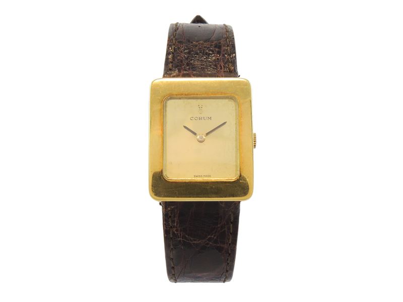 Orologio da Polso per Donna Corum in Oro Giallo