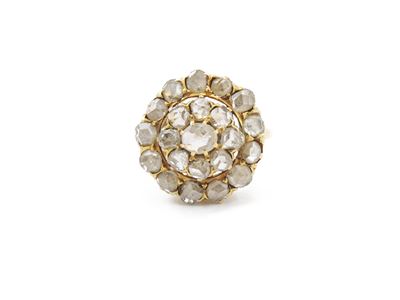 Anello in Oro Giallo con Diamanti