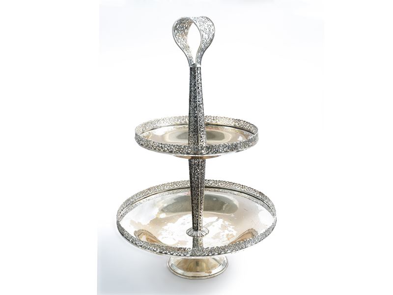 Alzata per pasticcini in argento