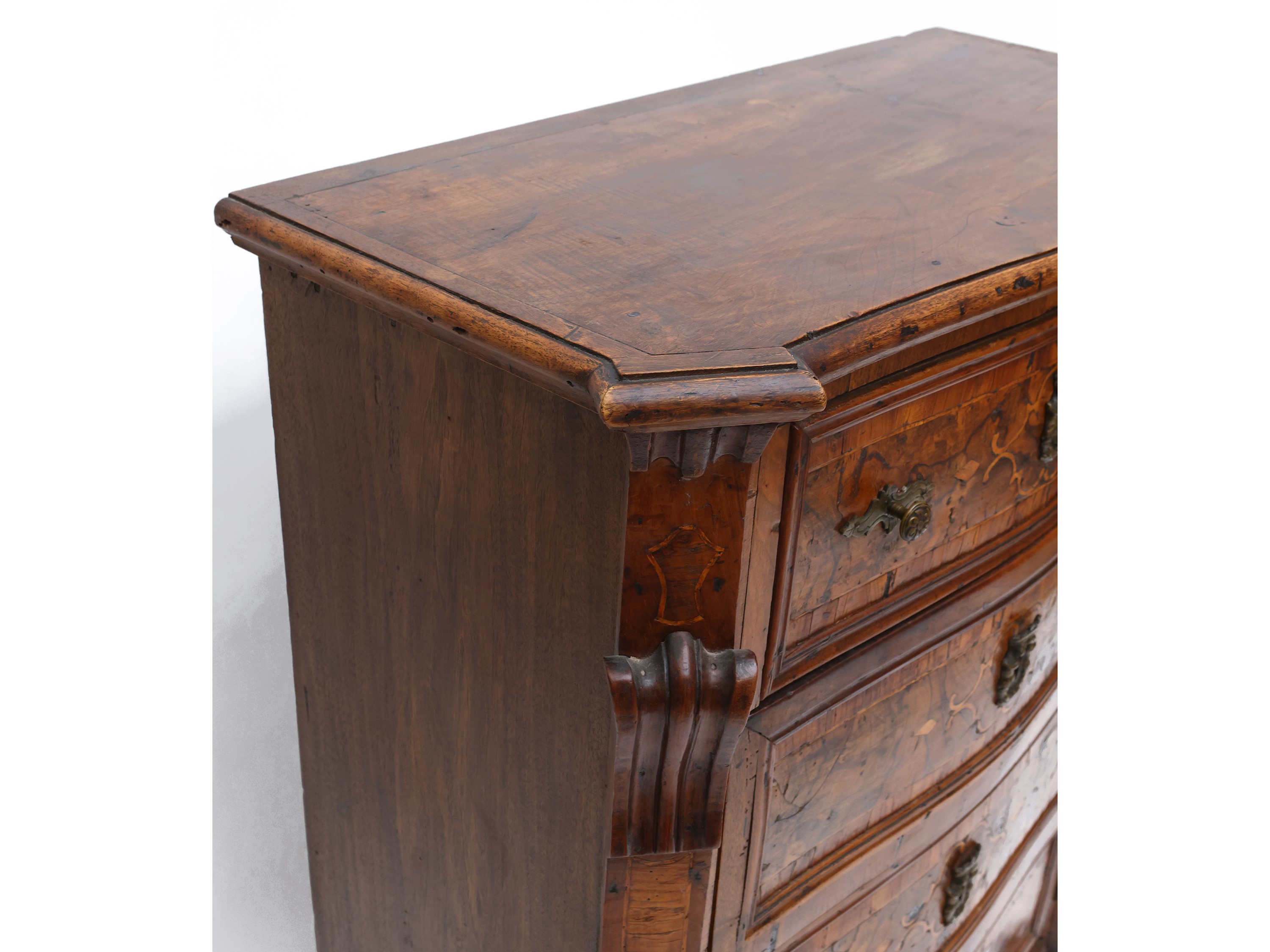 Piccolo stipo impiallacciato in radica di noce