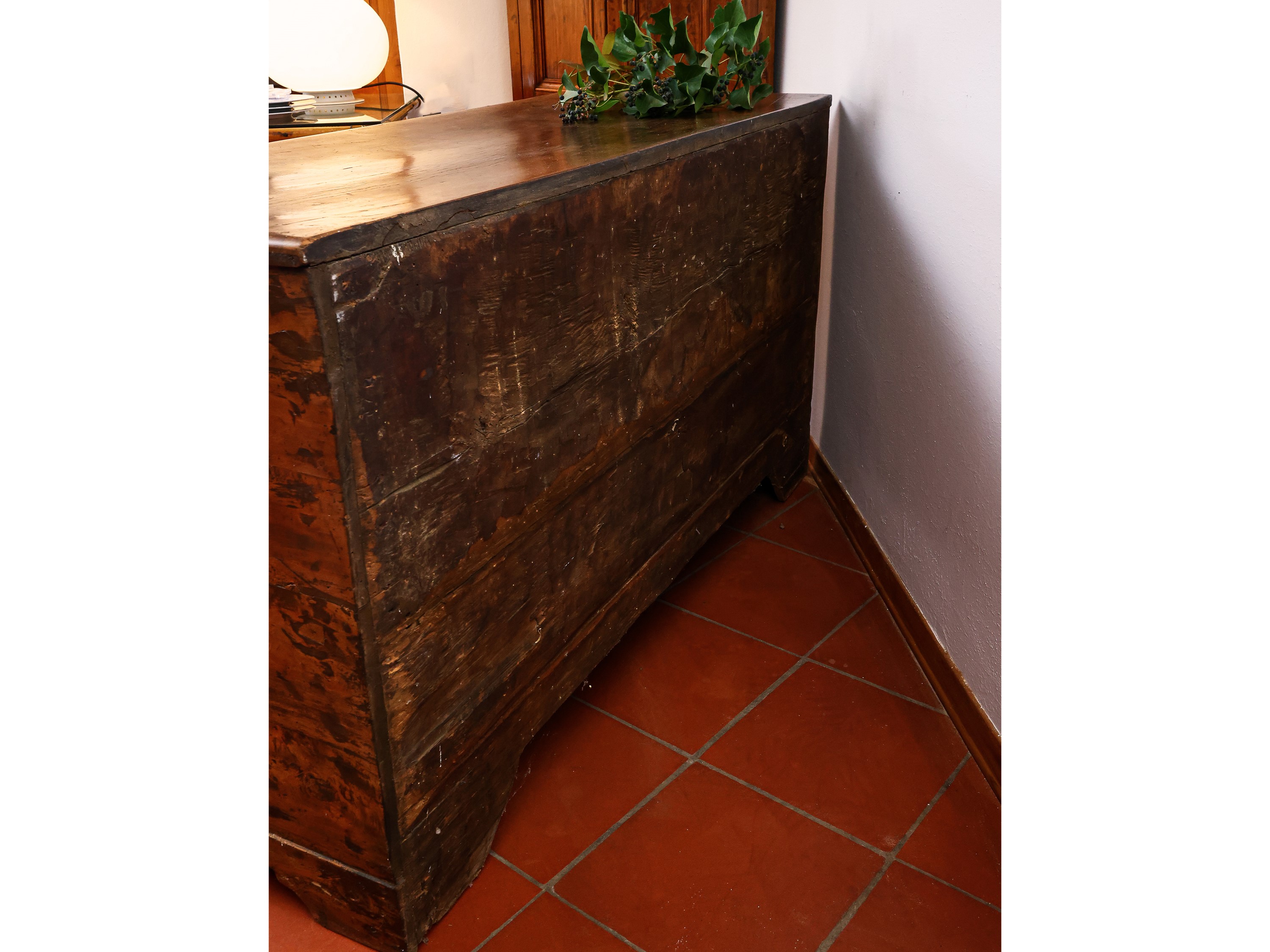 Cassettone Rustico in Noce