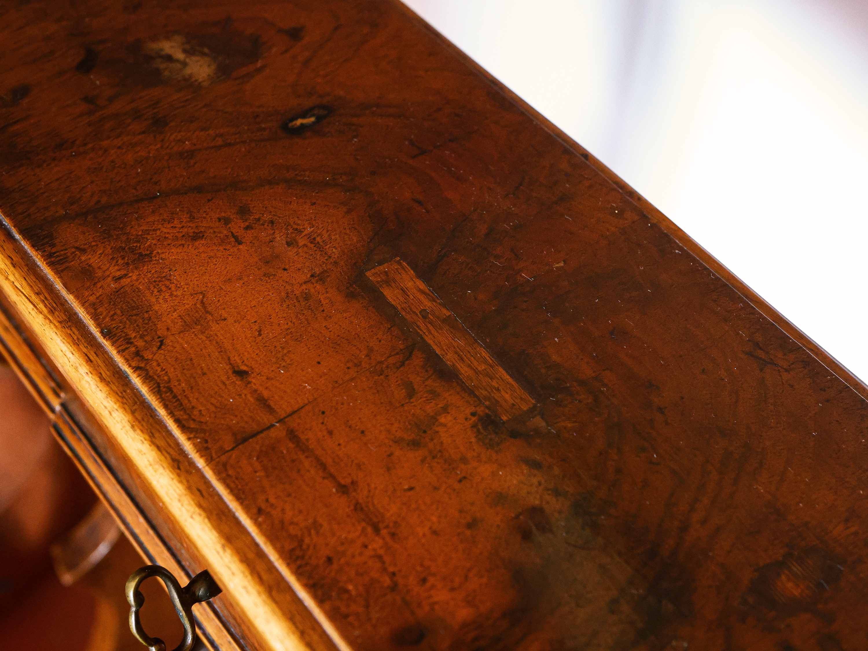 Inginocchiatoio in Noce e Legno Tenero