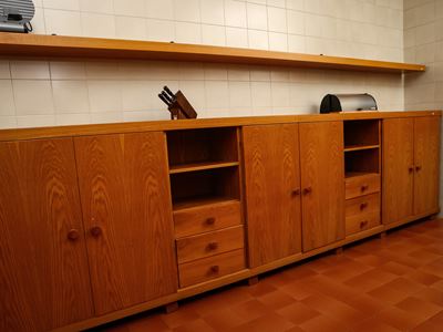 Grande Credenza da Cucina in Rovere
