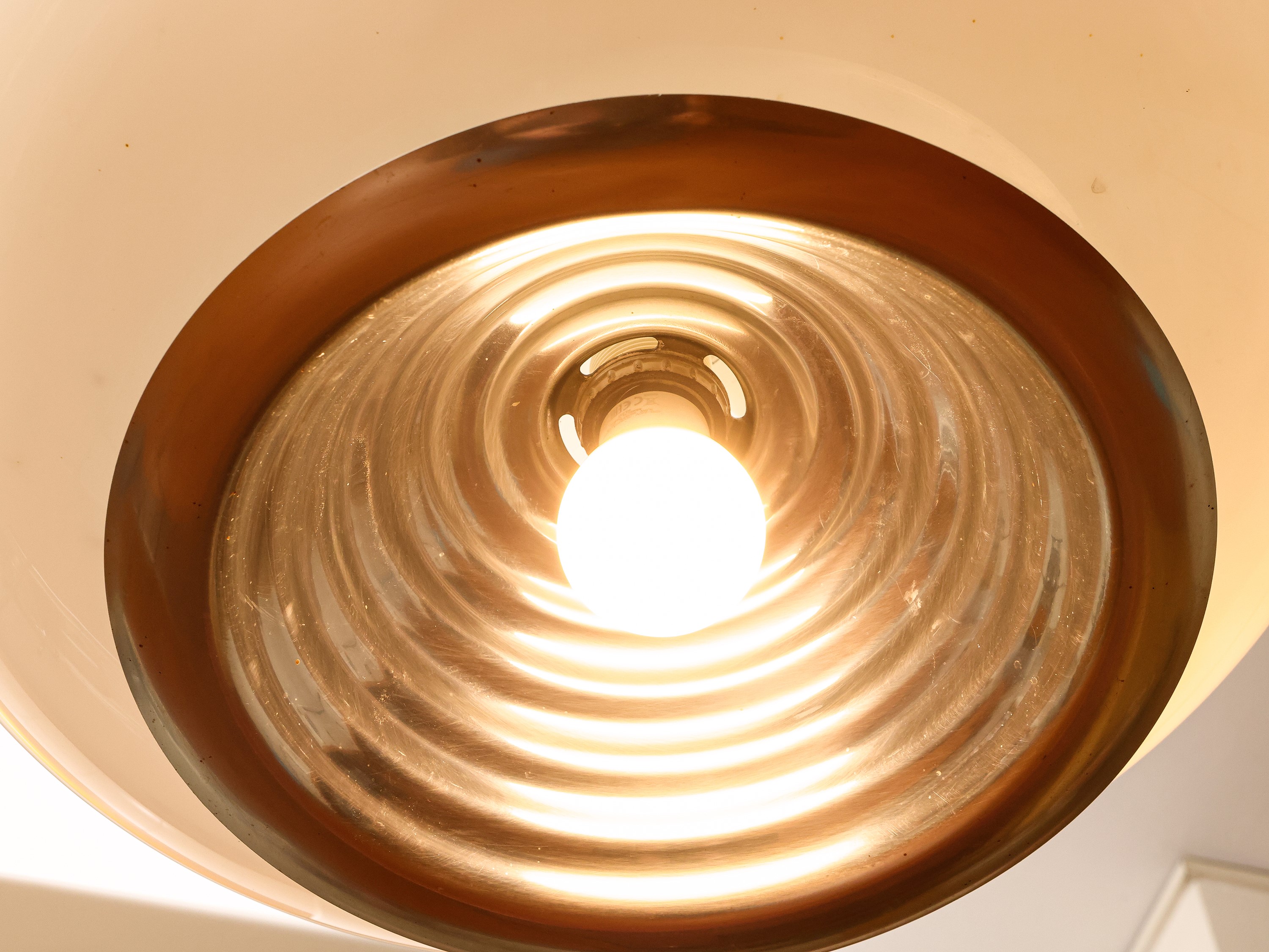 Pier Giacomo e Achille Castiglioni - Lampada a Sospensione Bianco e Nero, Produzione Flos, Anni S...