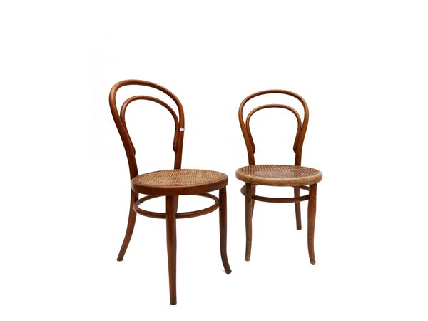 Serie di cinque sedie in faggio curvato, Thonet 
