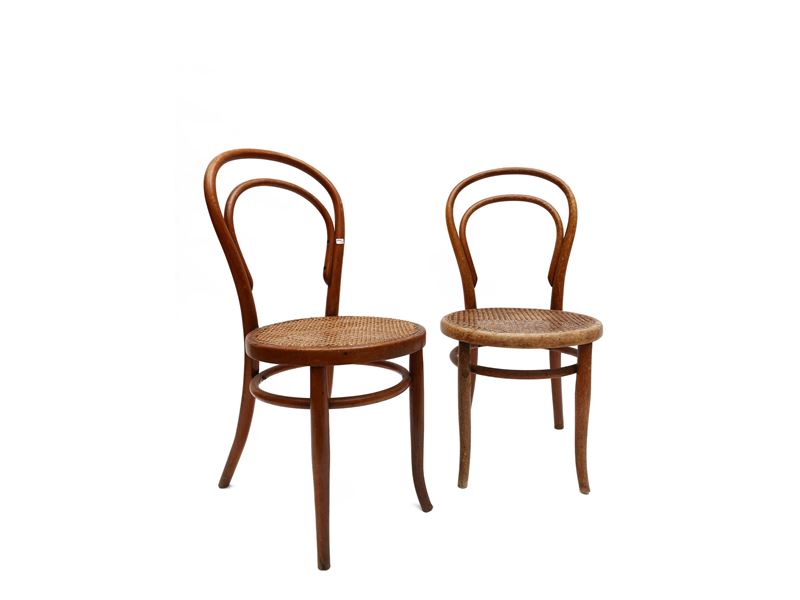 Serie di Cinque Sedie in Faggio Curvato, Thonet
