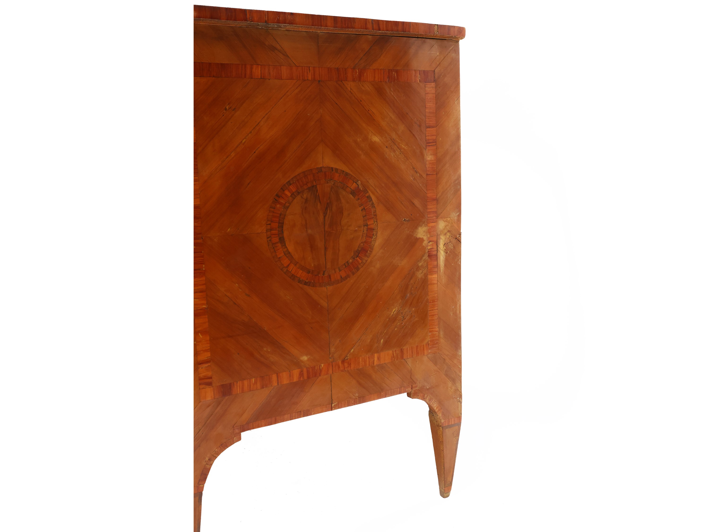 Cassettone impiallacciato ed intarsiato in ciliegio