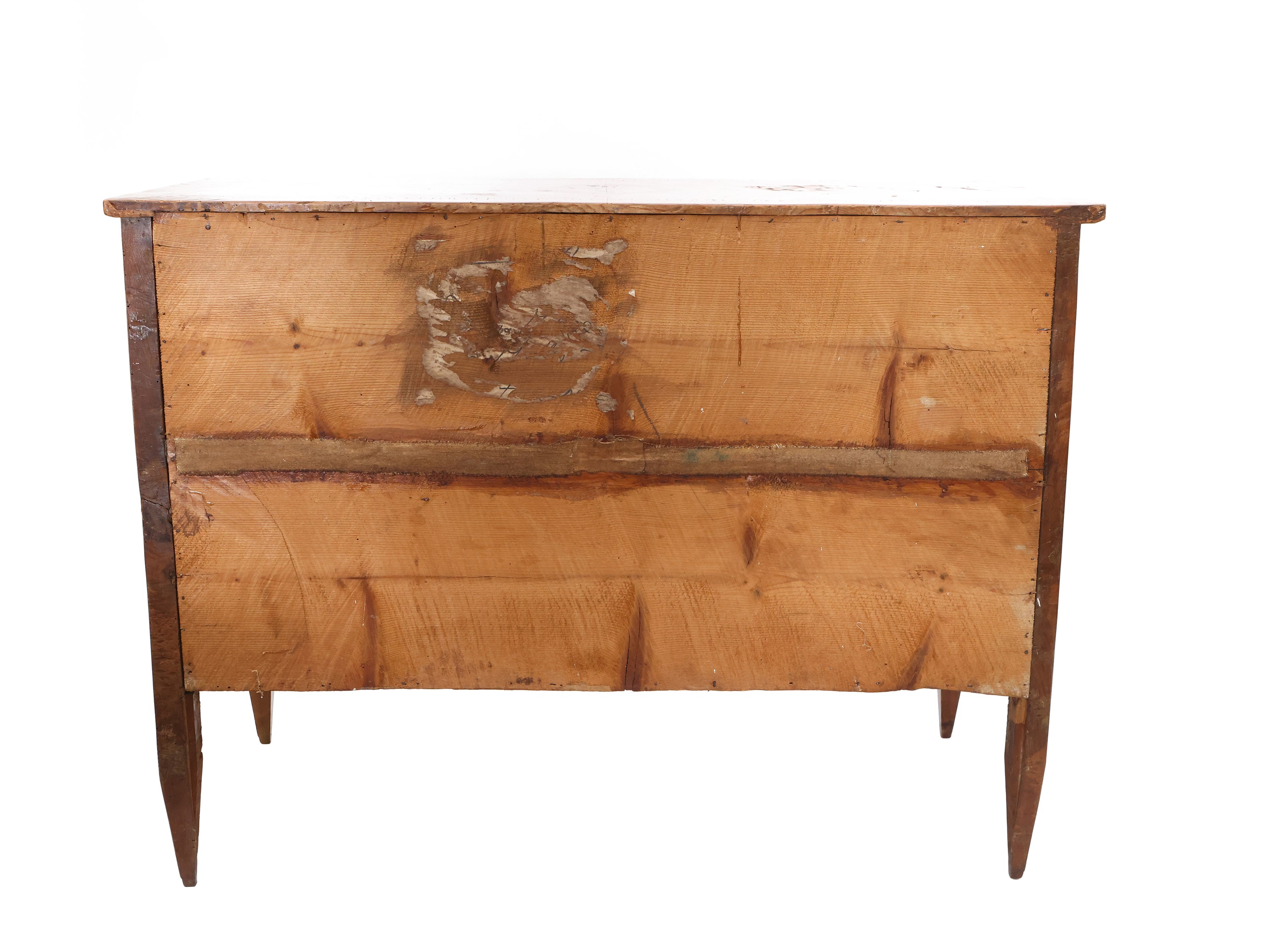 Cassettone impiallacciato ed intarsiato in ciliegio