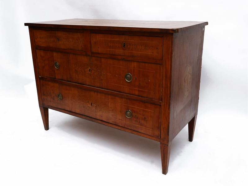 Cassettone in ciliegio