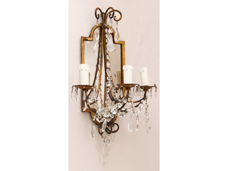 Coppia di Applique in Metallo Dorato e Vetro