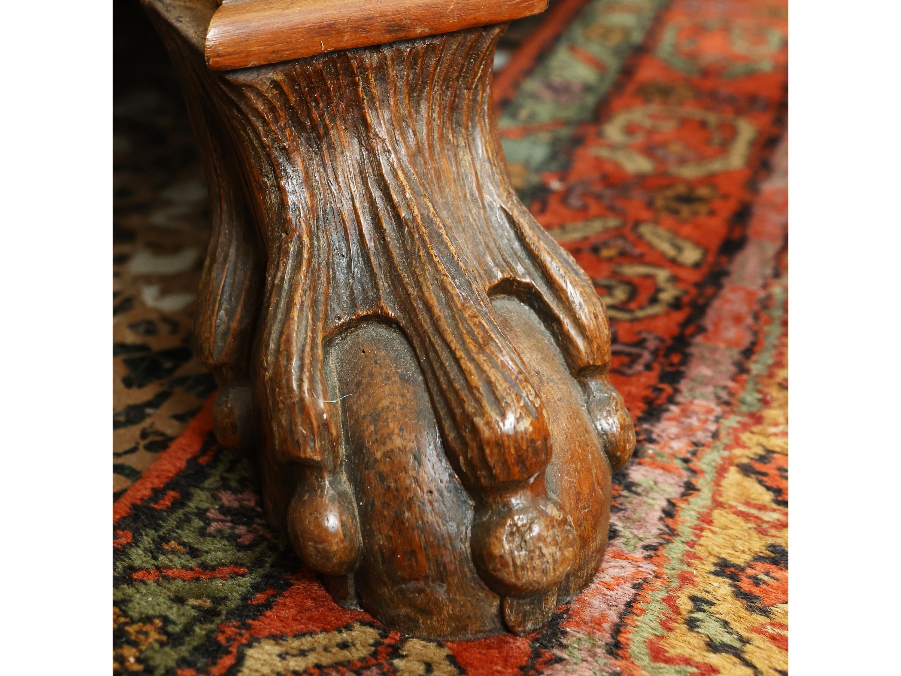 Cassettone a ribalta in noce