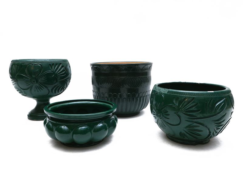Quattro Portavasi in Terracotta Verde Scuro
