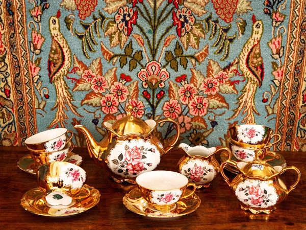 Golden porcelain tea set
