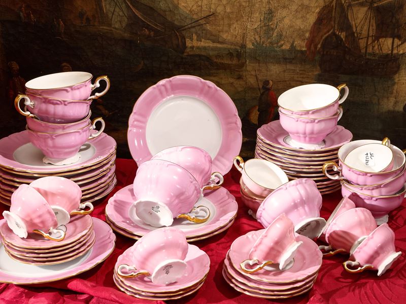 Servizio da Tè e Caffè in Porcellana Rosa