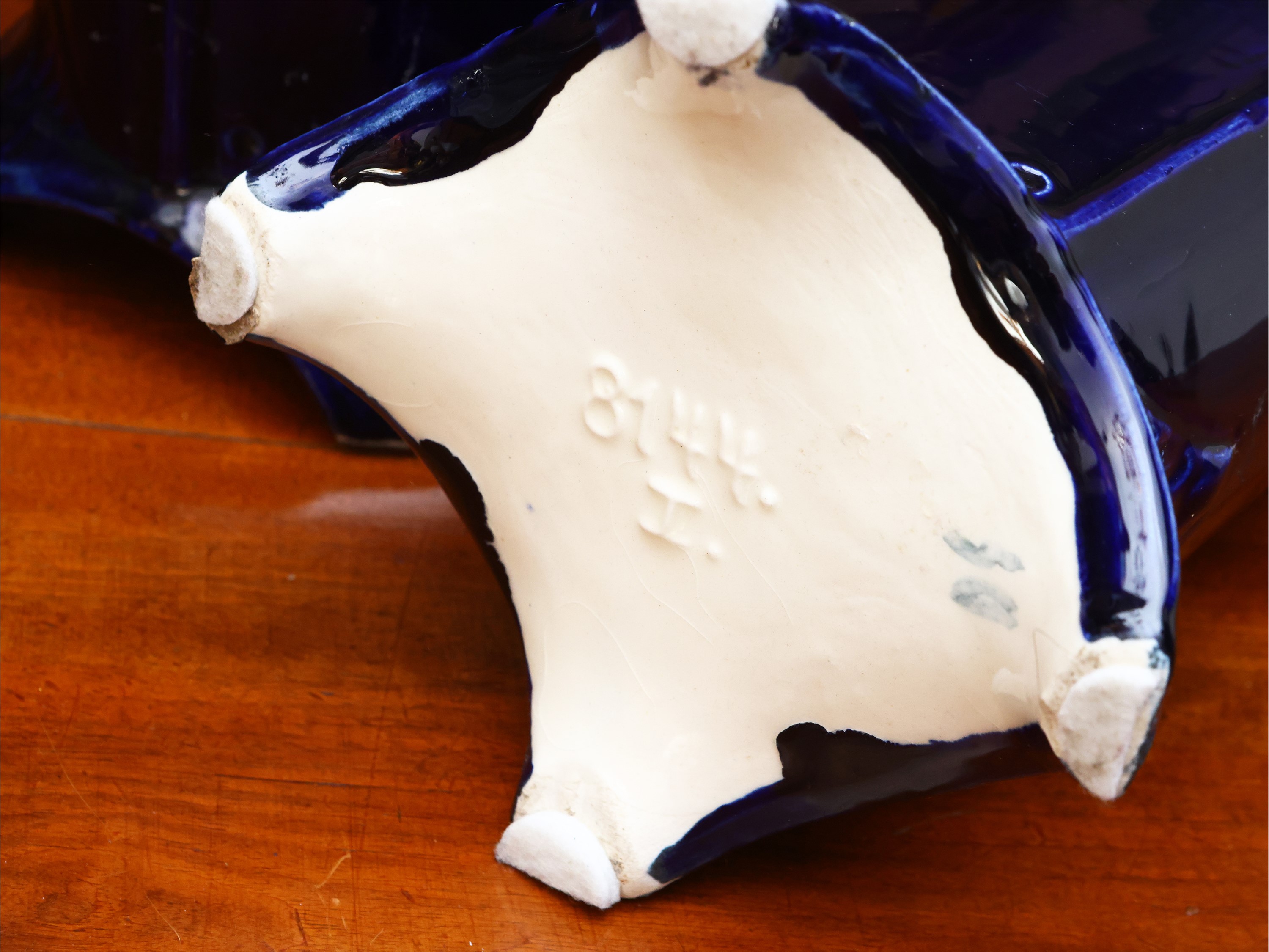 Coppia di Vasi in Ceramica Smaltata