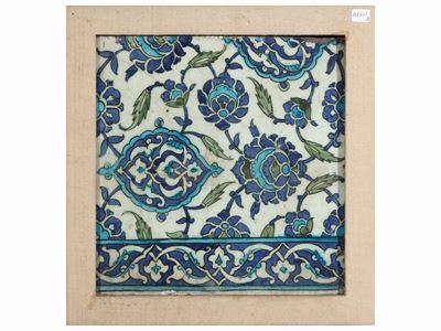 Coppia di Grandi Piastrelle Iznik in Maiolica