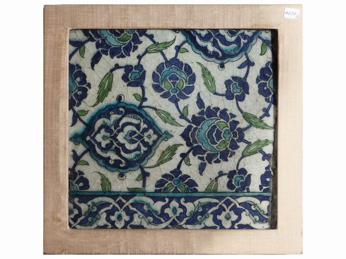 Coppia di Grandi Piastrelle Iznik in Maiolica